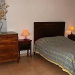 Les Jardins Du Mas Evesque Bed & Breakfast 3*