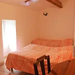 Bed & Breakfast Les Jardins Du Mas Evesque