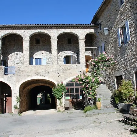 Les Jardins Du Mas Evesque فندق مبيت وإفطار