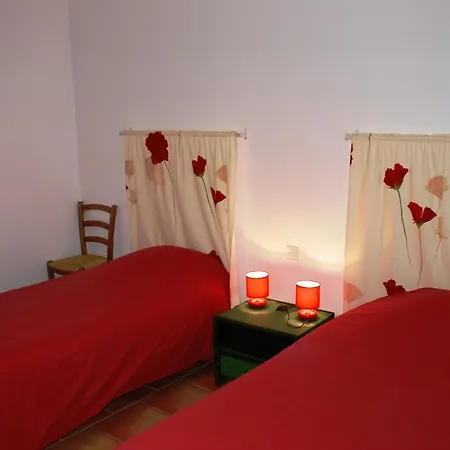 فندق مبيت وإفطار Les Jardins Du Mas Evesque 3*