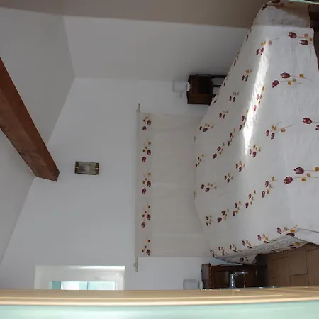 Couette-café Les Jardins Du Mas Evesque 3*