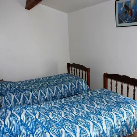 Les Jardins Du Mas Evesque Couette-café Rousson (Gard)